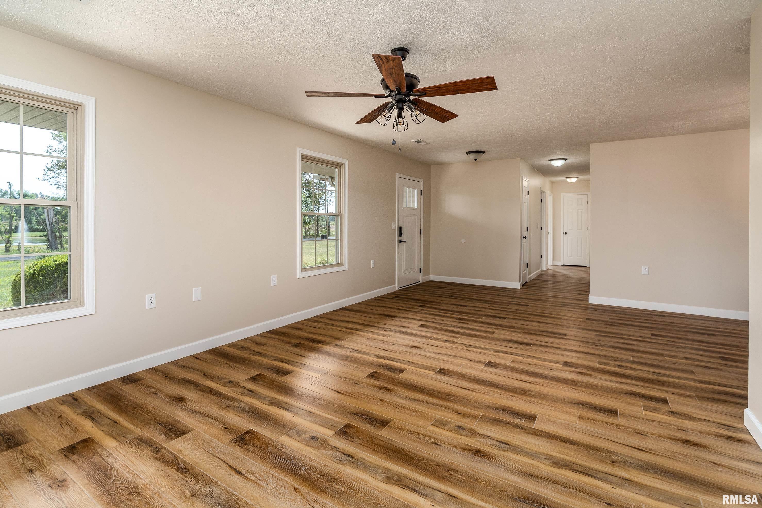 12852 Quarter Horse Road Marion, IL 62959 - Photo 11 of 37