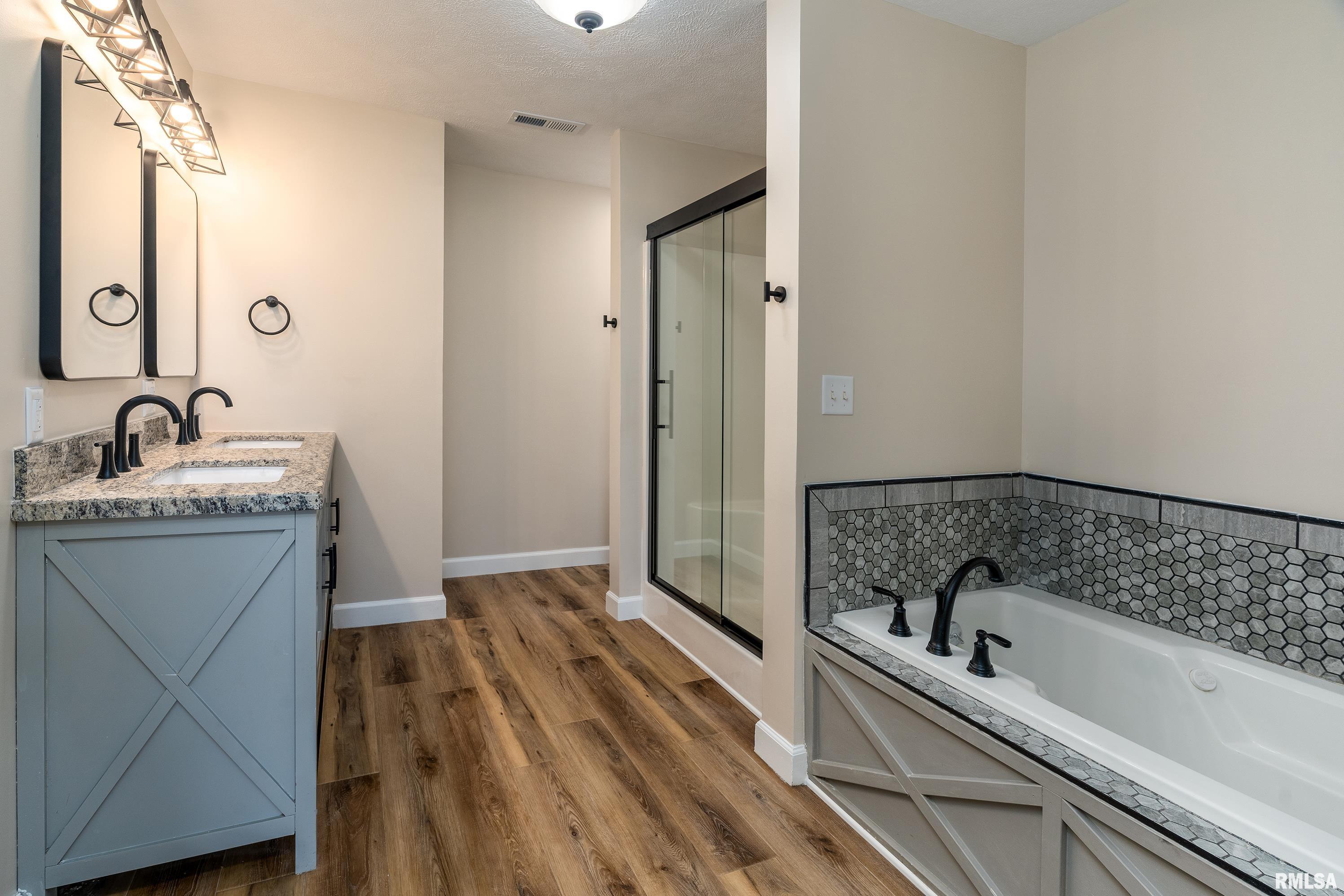 12852 Quarter Horse Road Marion, IL 62959 - Photo 15 of 37