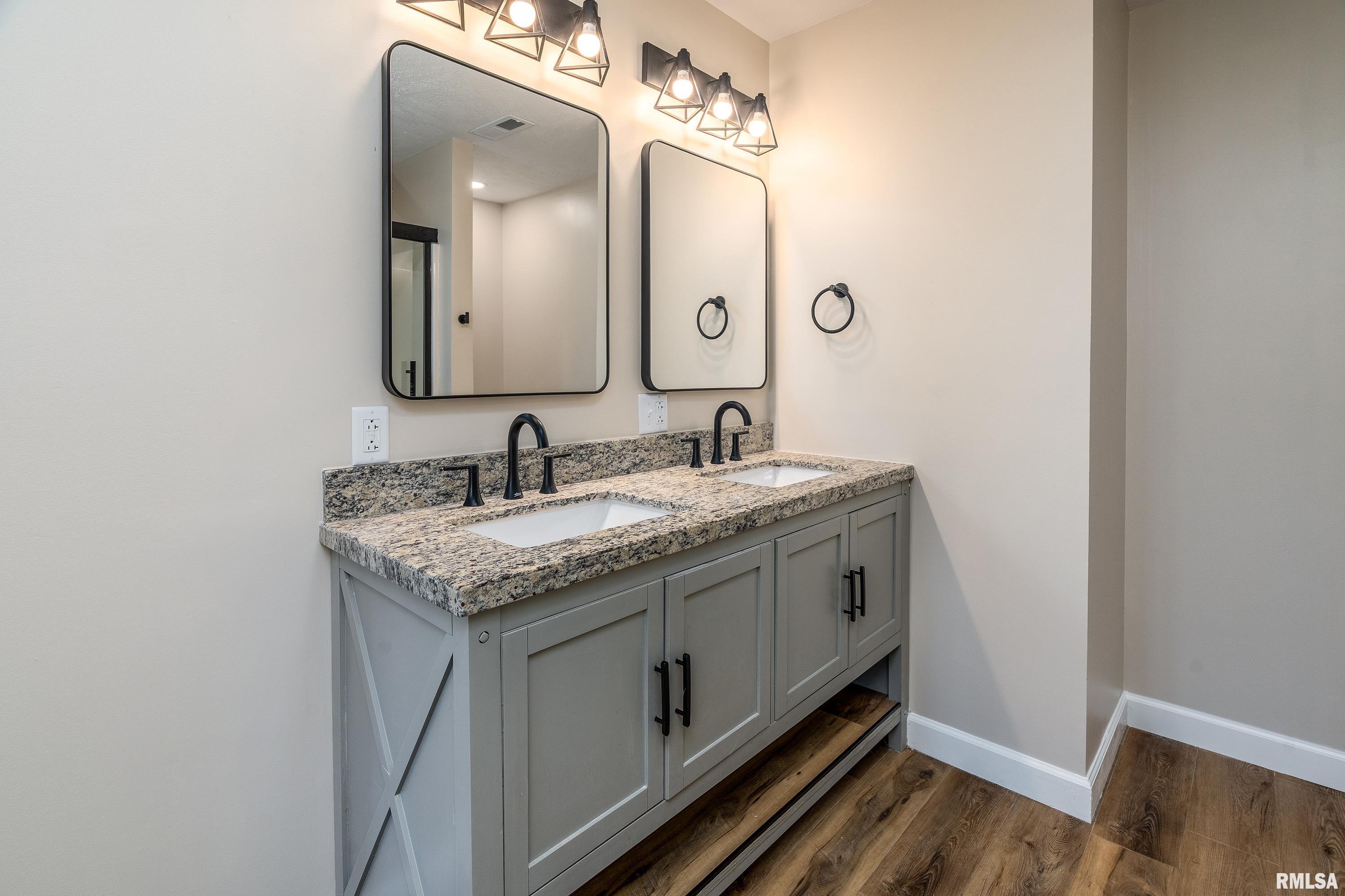 12852 Quarter Horse Road Marion, IL 62959 - Photo 17 of 37