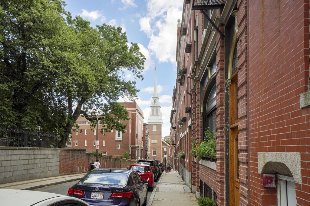34 Hull Street, Unit 3 Boston, MA 02113 - Photo 34 of 35 Gallery Image 34
