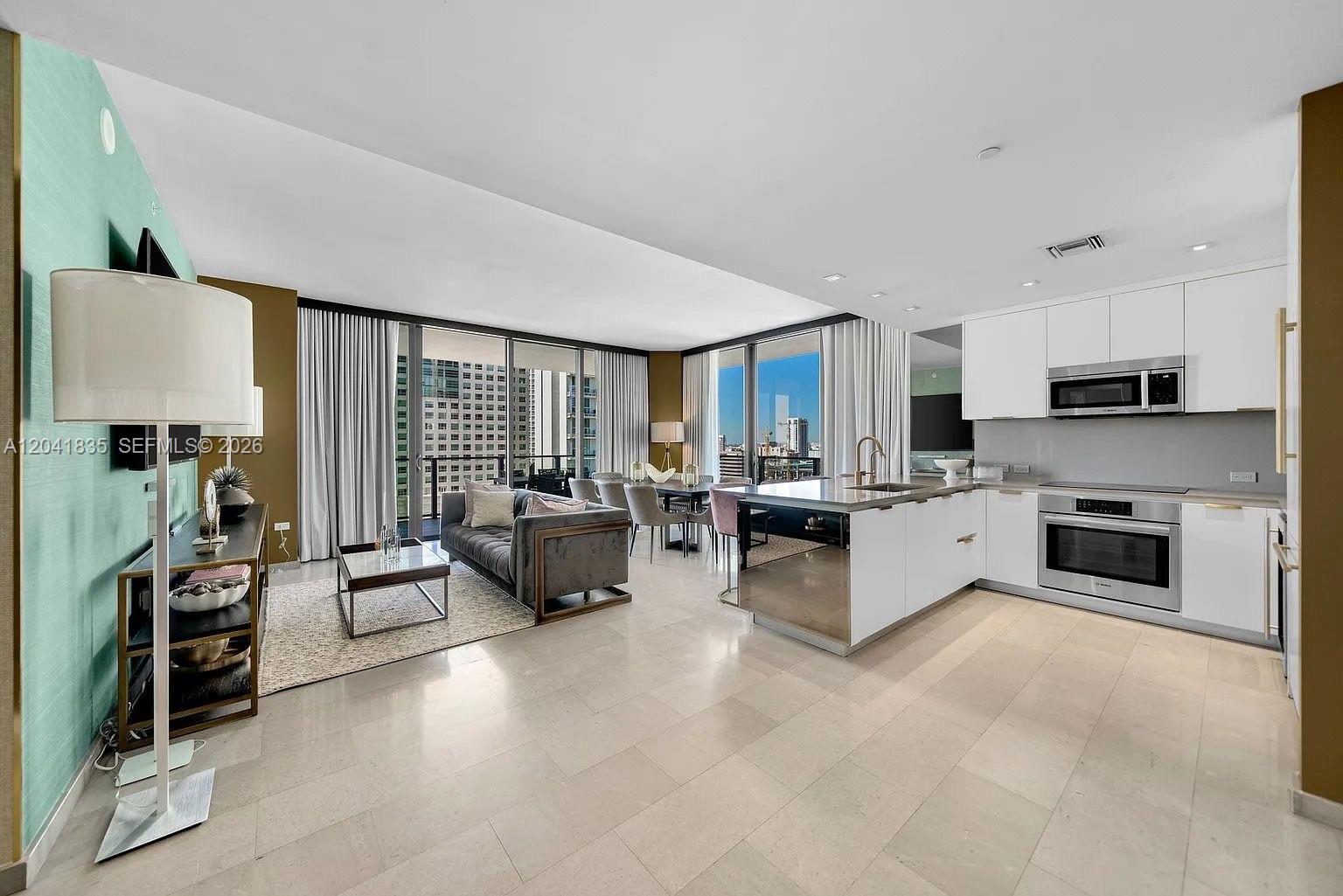 88 Southwest 7th Street, Unit 1212 Miami, FL 33130 - Photo 6 of 20