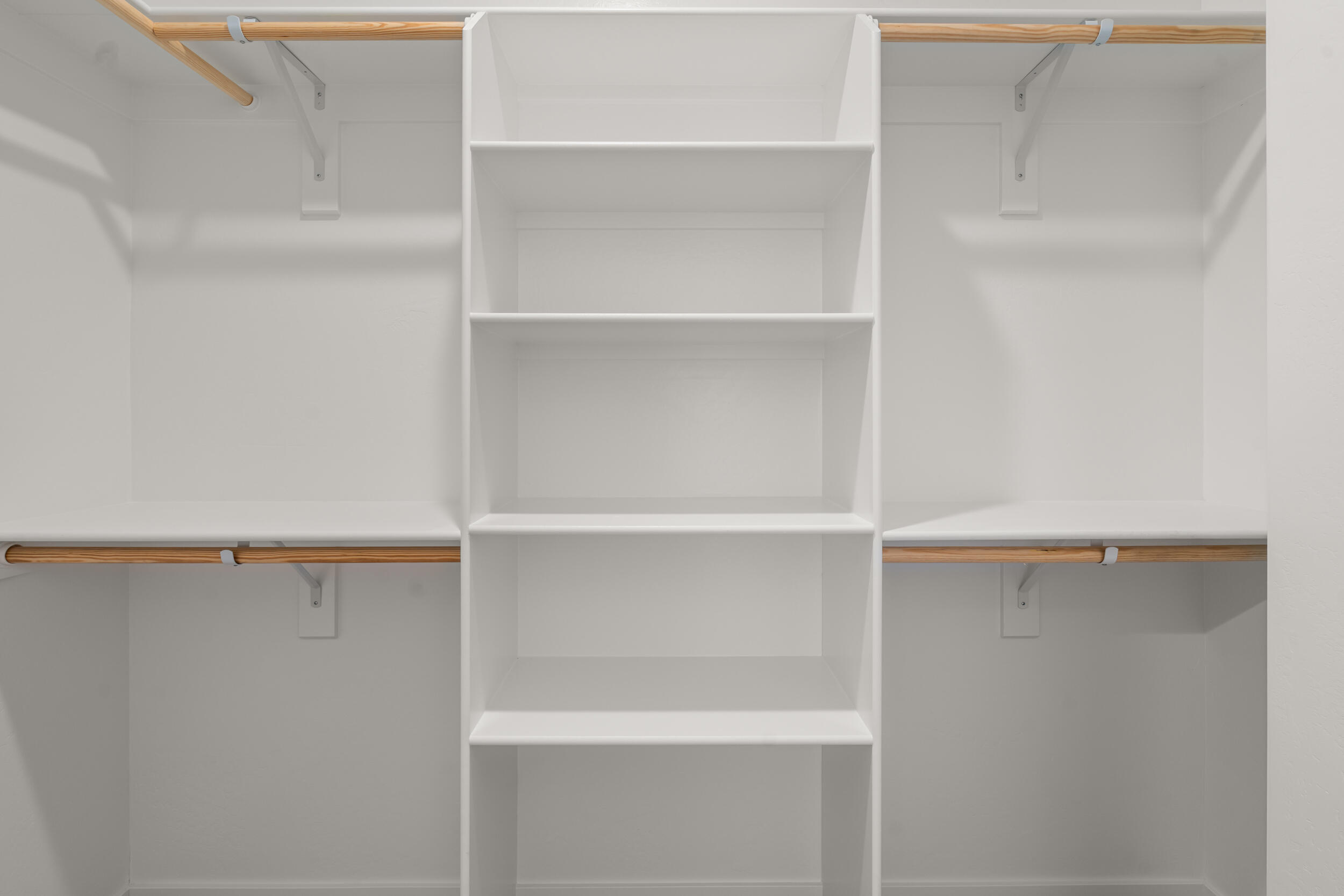 1141 Pumpkin Ridge, Unit 320 Eagle Point, OR 97524 - Photo 16 of 25 a view of an empty walk in closet