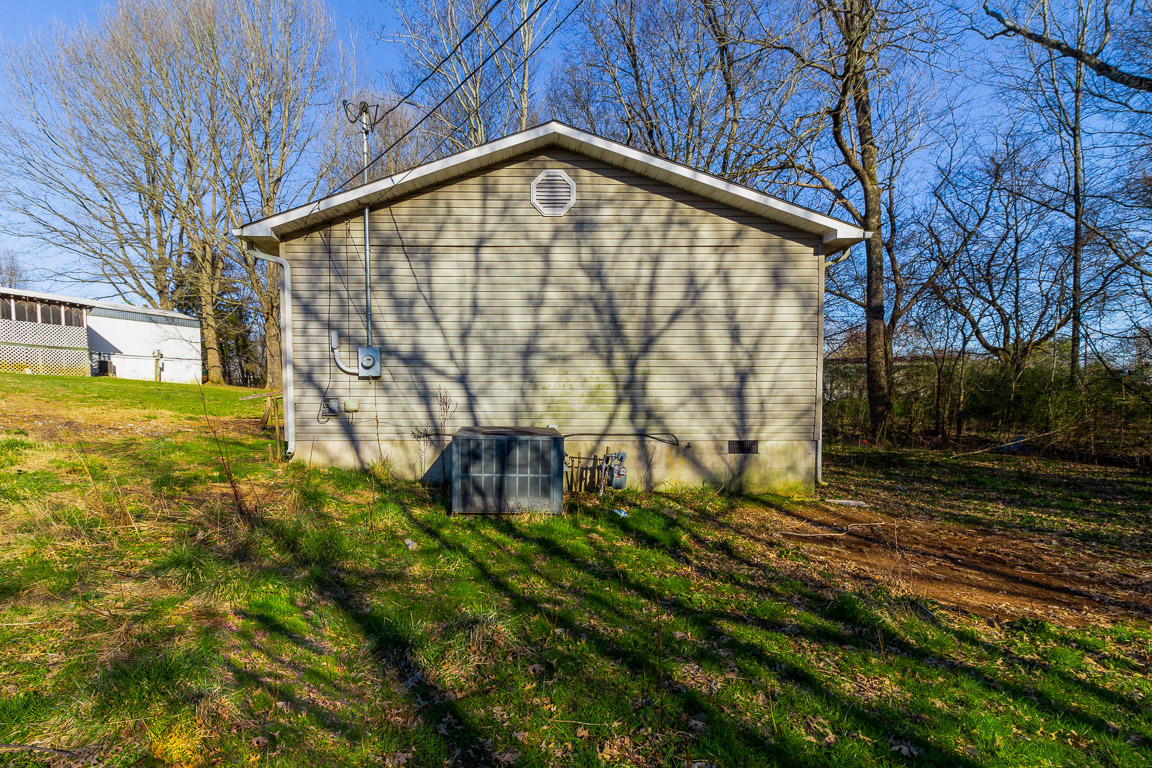 193 Johnson Street Dayton, TN 37321 - Photo 3 of 22 4