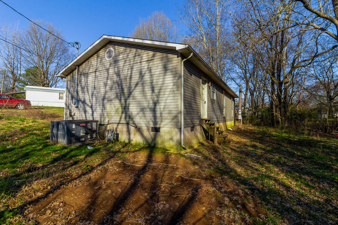 193 Johnson Street Dayton, TN 37321 - Photo 4 of 22 5