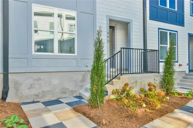 $4,000 | 490 Harmony Terrace Northwest, Atlanta, GA 30318