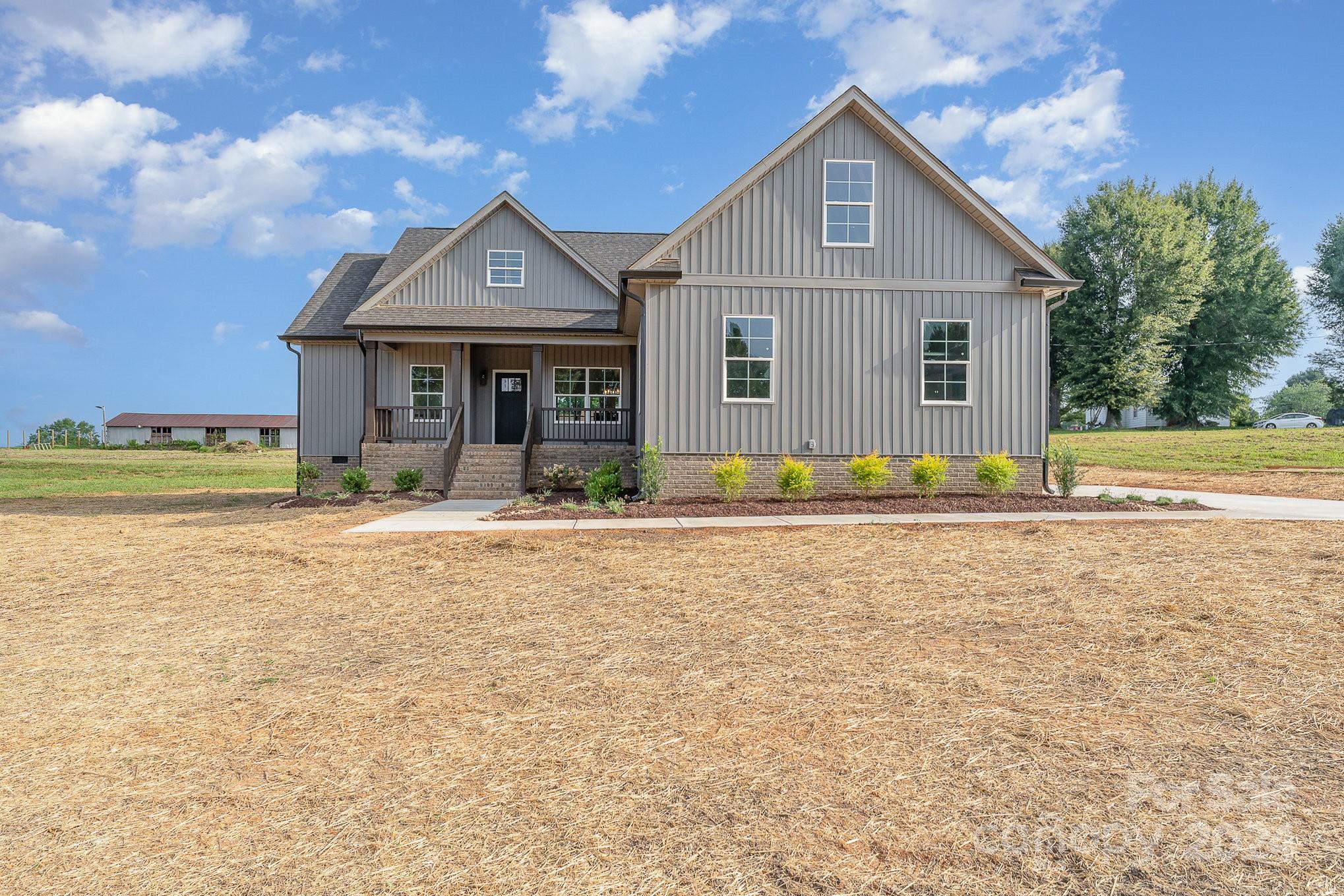 118 Galliher Road Harmony, NC 28634 - Photo 3 of 28 Gallery Image 3