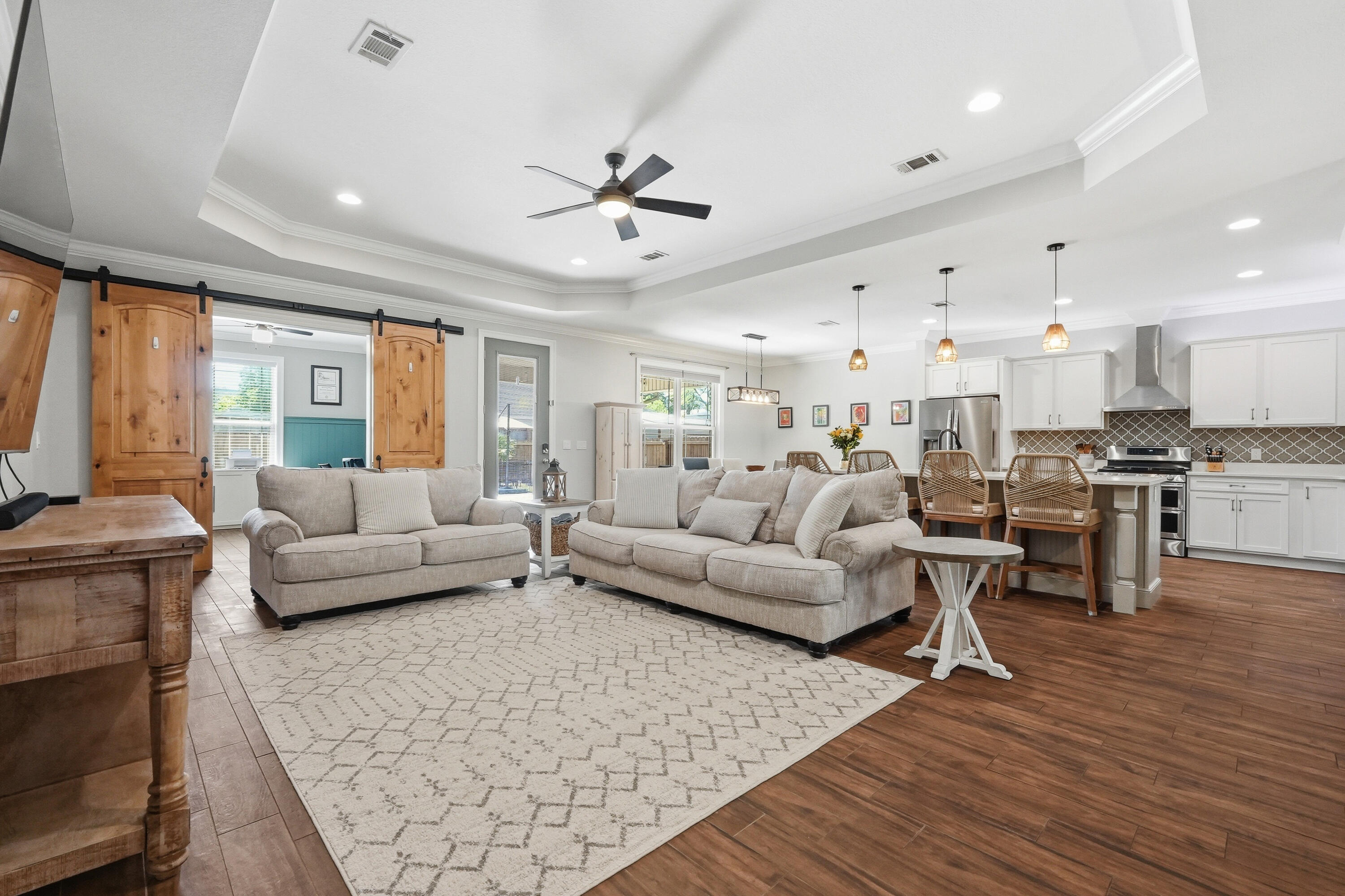 38 Marlborough Road Shalimar, FL 32579 - Photo 11 of 68 a living room with furniture and a large window