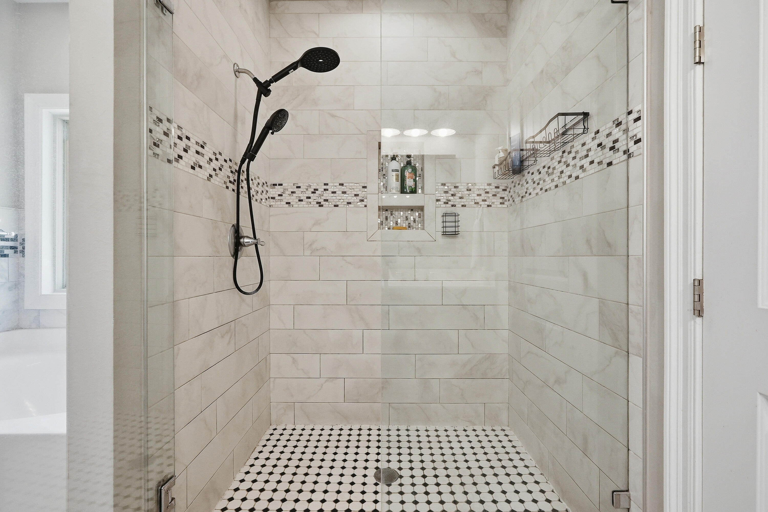 38 Marlborough Road Shalimar, FL 32579 - Photo 32 of 68 a bathroom with a shower