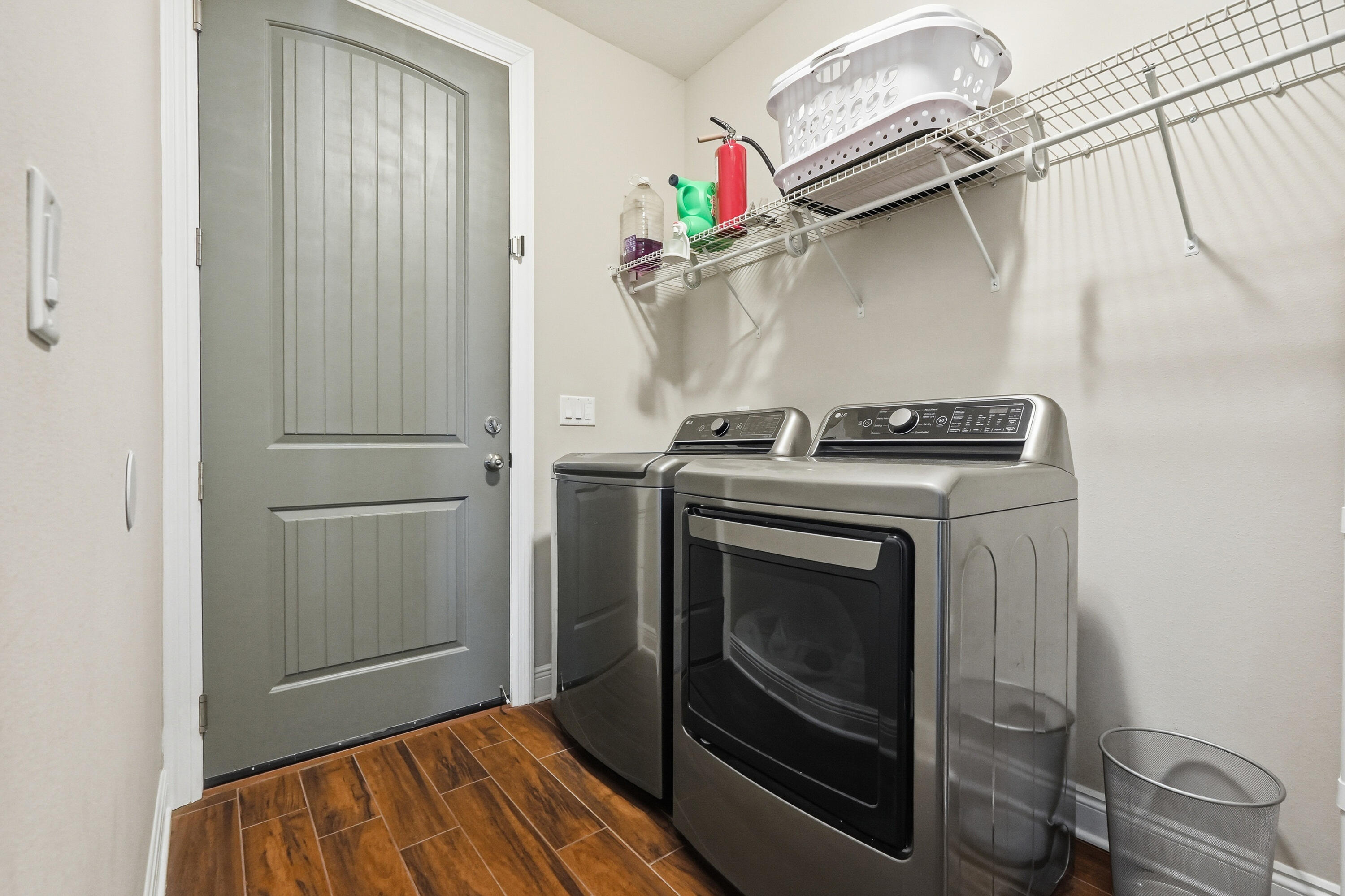 38 Marlborough Road Shalimar, FL 32579 - Photo 57 of 68 a utility room with dryer and washer