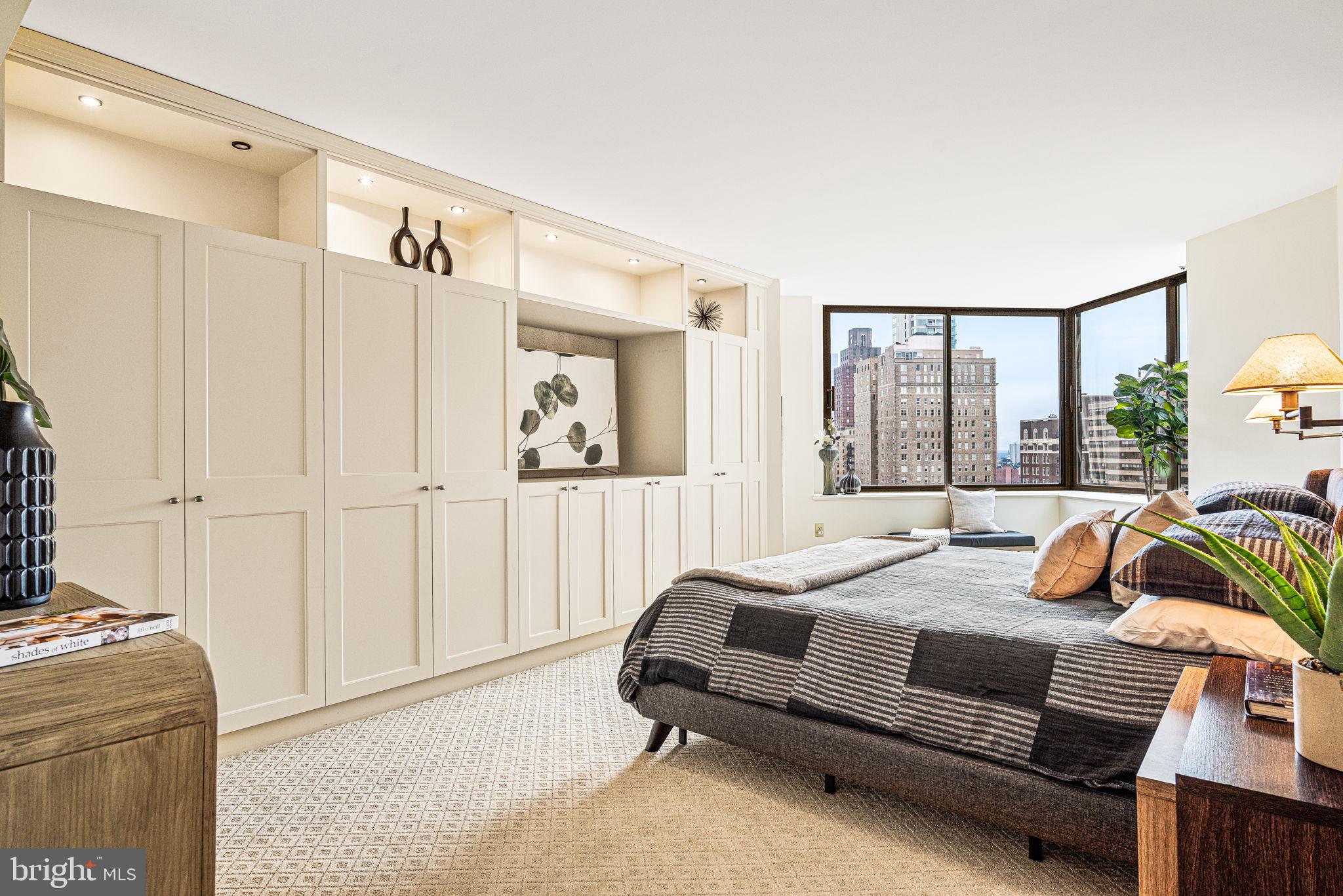 202 West Rittenhouse Square, Unit 1508 Philadelphia, PA 19103 - Photo 18 of 38 Primary Suite