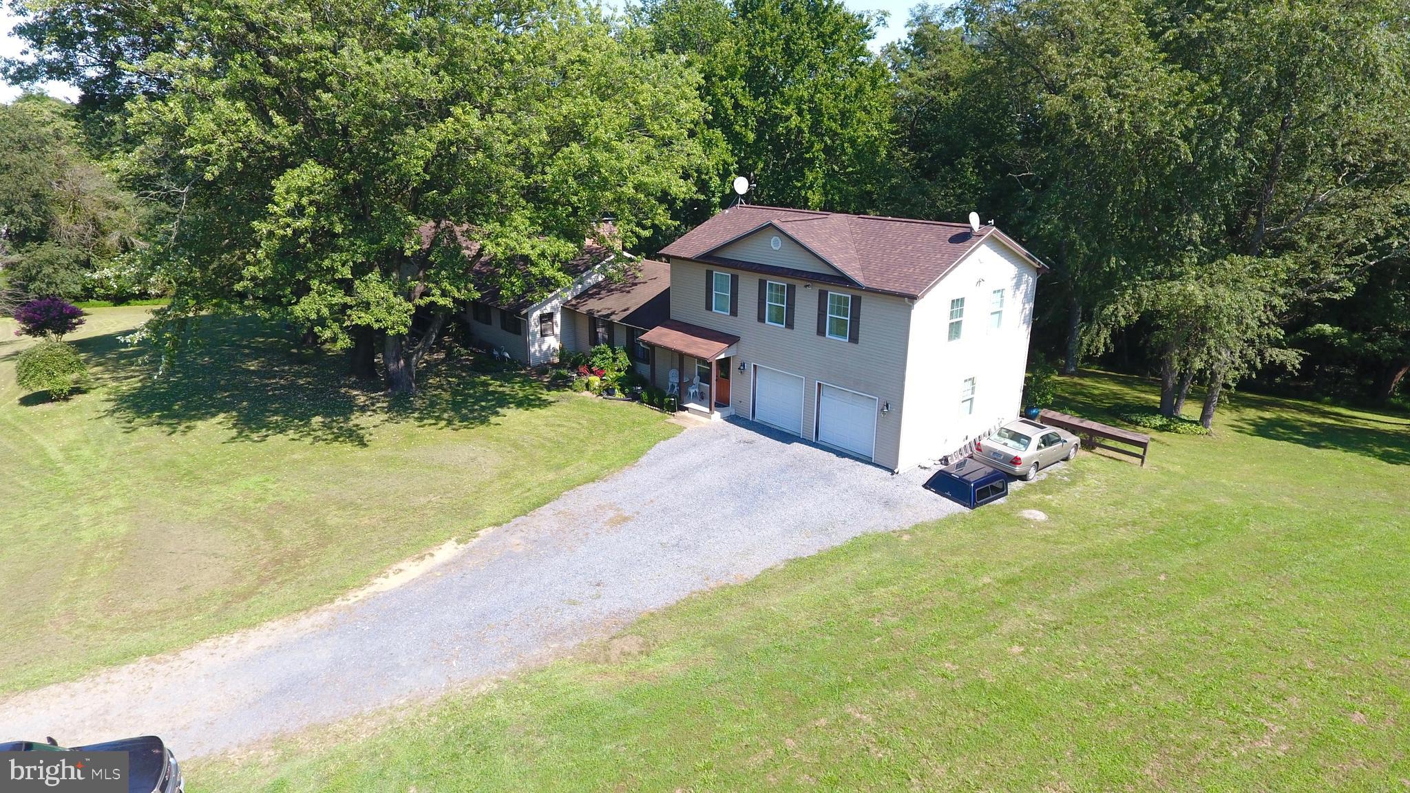 20220 Cockerill Road Purcellville, VA 20132 - Photo 3 of 38 Gallery Image 3