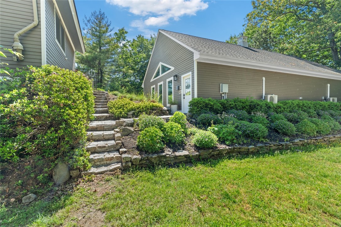 241 Perryville Road Rehoboth, MA 02769 - Photo 6 of 36