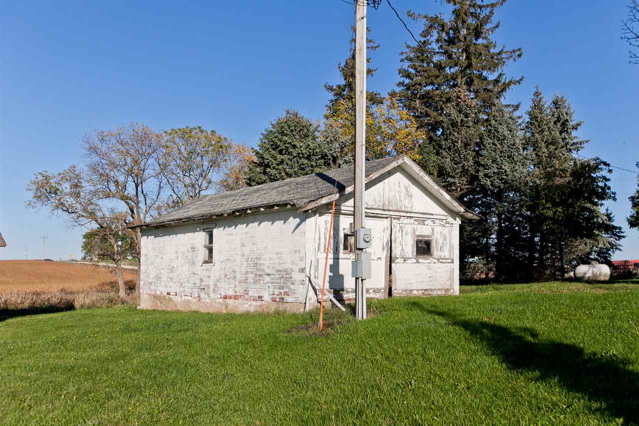 3228 Benton Iowa Road Norway, IA 52318 - Photo 42 of 45 Gallery Image 42