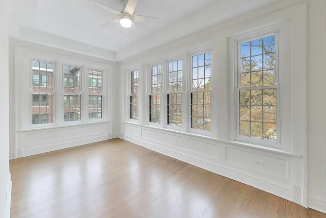 $1,050,000 | 1201 East Madison Park, Unit 3, Chicago, IL 60615