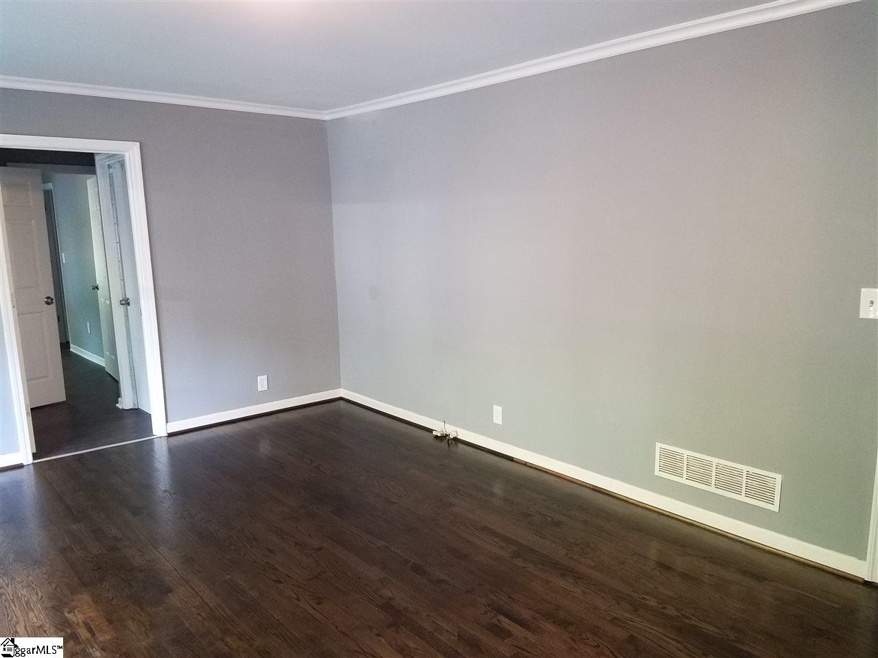 125 Lincoln Road Taylors, SC 29687 - Photo 4 of 15 Gallery Image 4