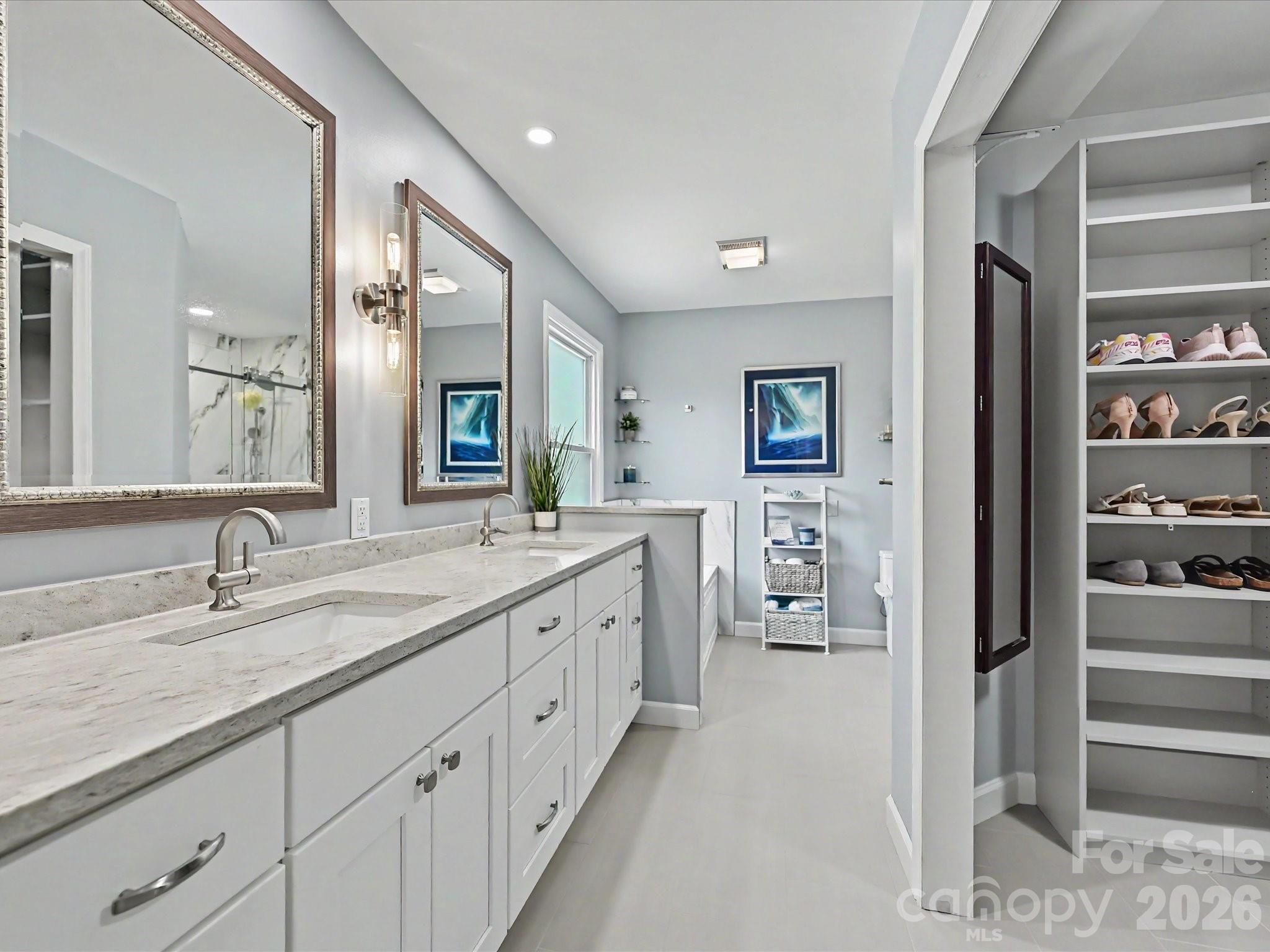 7117 Rock Island Road Charlotte, NC 28278 - Photo 23 of 48 Gallery Image 23