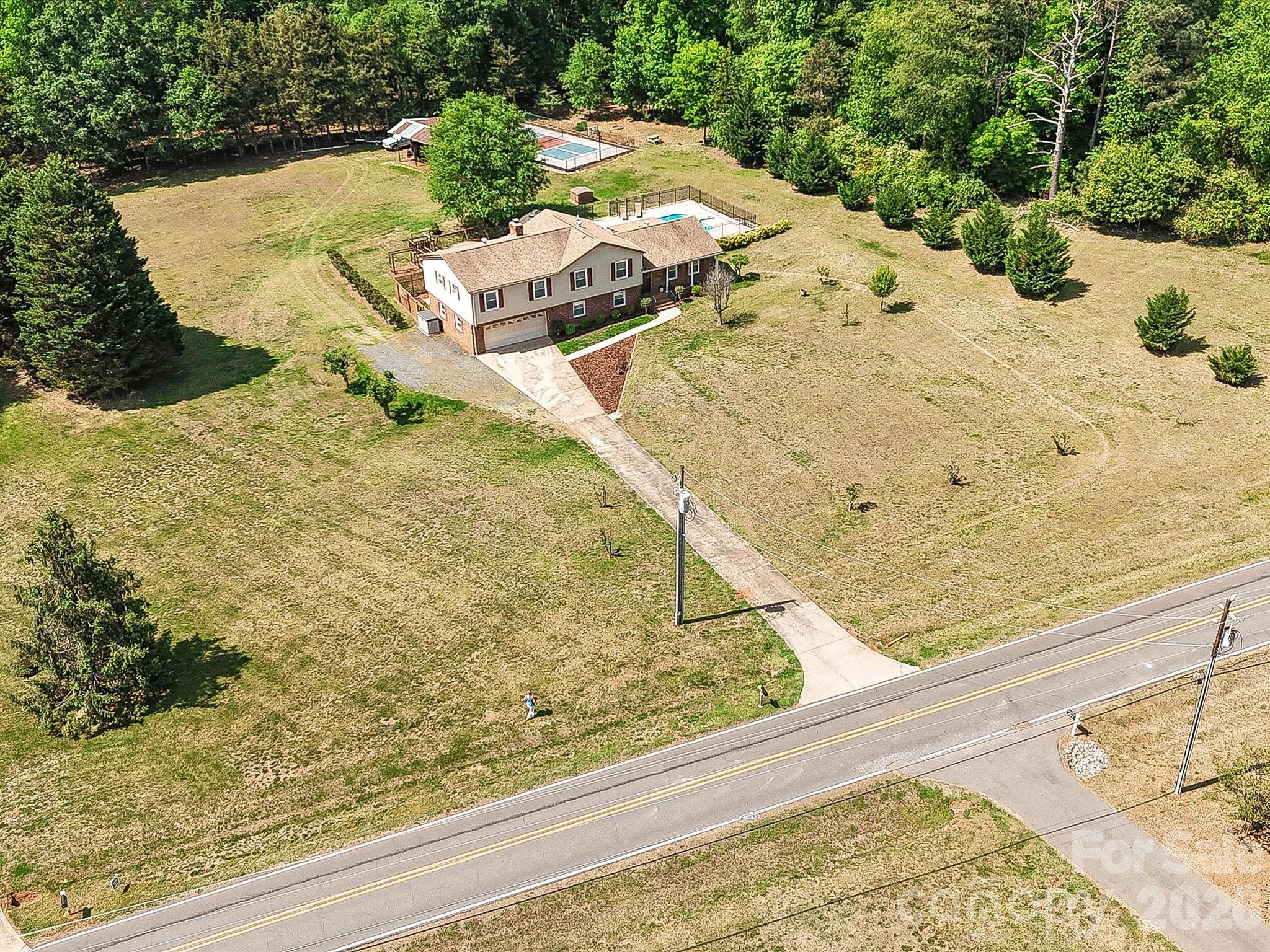 7117 Rock Island Road Charlotte, NC 28278 - Photo 44 of 48 Gallery Image 44