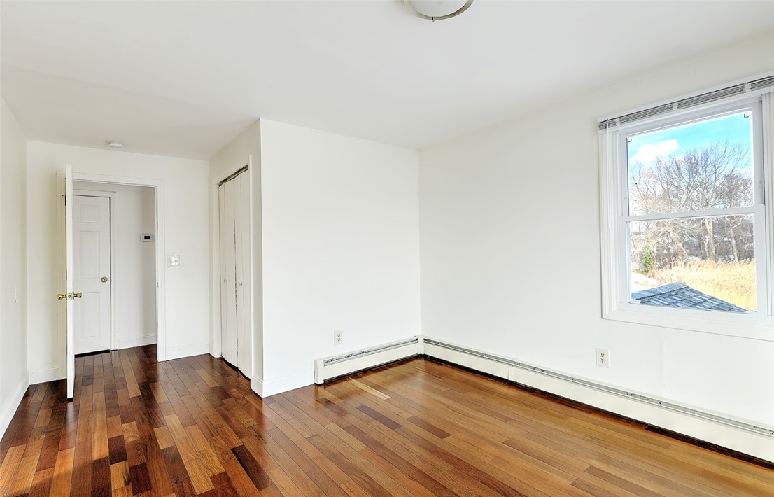 62 Hermit Drive Warwick, RI 02889 - Photo 17 of 31