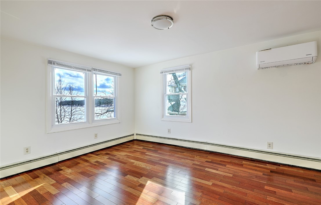 62 Hermit Drive Warwick, RI 02889 - Photo 18 of 31