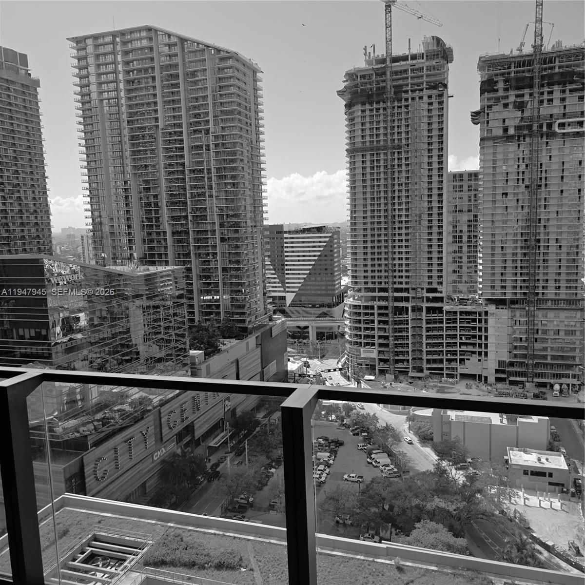 68 Southeast 6th Street, Unit 2110 Miami, FL 33131 - Photo 37 of 59