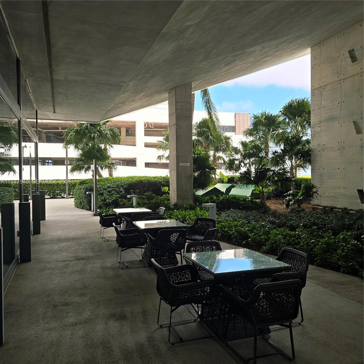 68 Southeast 6th Street, Unit 2110 Miami, FL 33131 - Photo 47 of 59