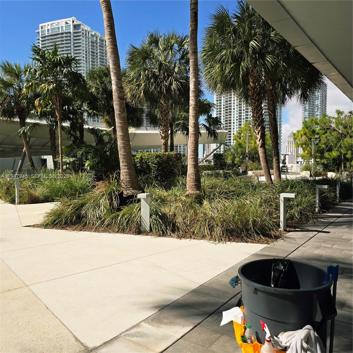 68 Southeast 6th Street, Unit 2110 Miami, FL 33131 - Photo 48 of 59