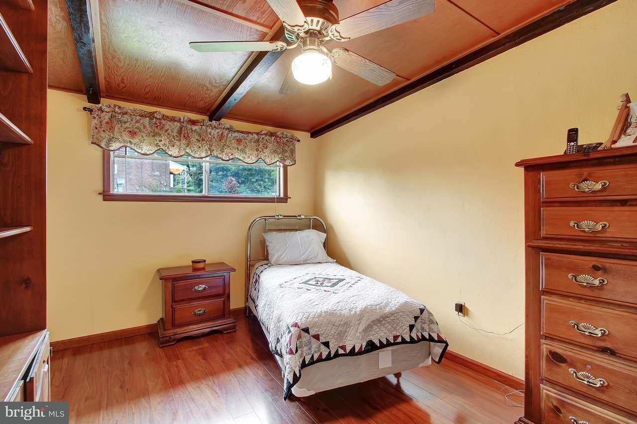 1305 Bonbar Road York, PA 17403 - Photo 11 of 25 Gallery Image 11