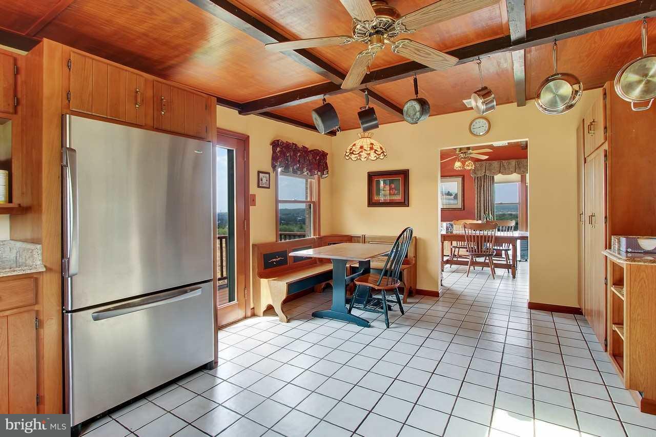 1305 Bonbar Road York, PA 17403 - Photo 7 of 25 Gallery Image 7