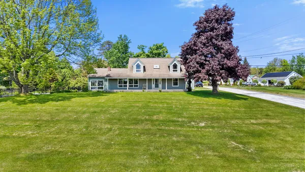 $499,900 | 3 Navy Street, Searsport, ME 04974