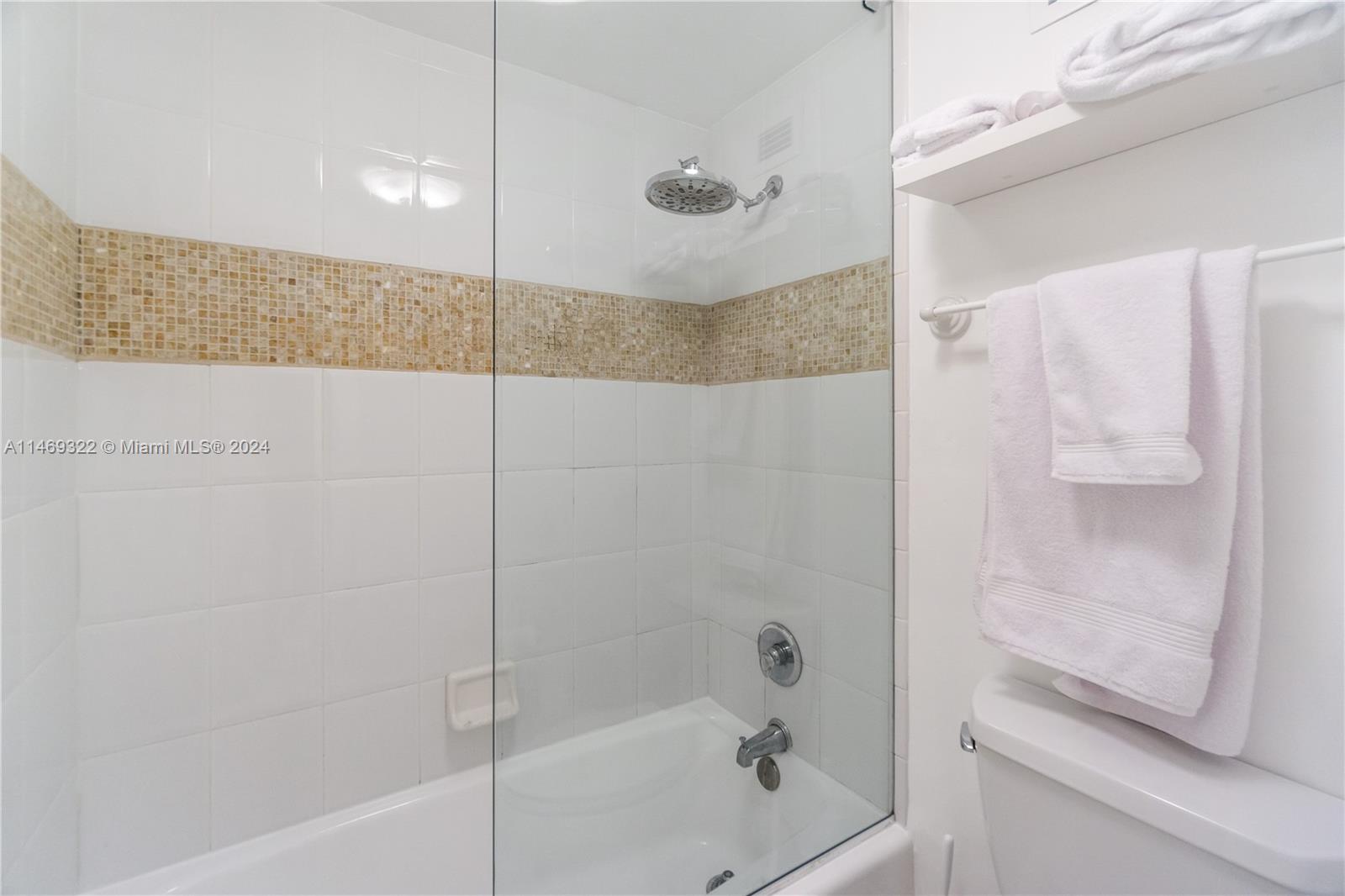 100 Lincoln Road, Unit 1043 Miami Beach, FL 33139 - Photo 12 of 21