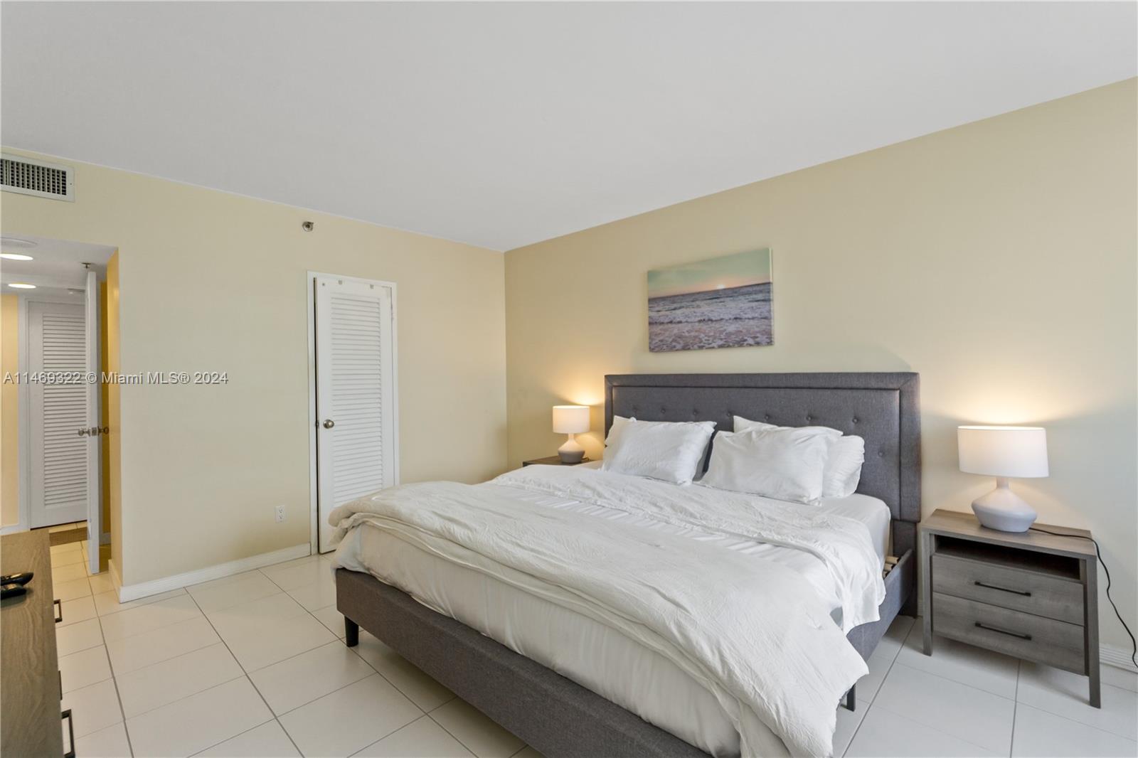 100 Lincoln Road, Unit 1043 Miami Beach, FL 33139 - Photo 7 of 21