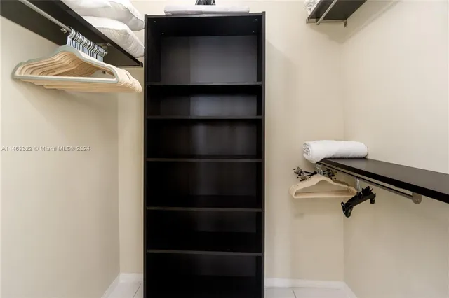 $4,000 | 100 Lincoln Road, Unit 1043, Miami Beach, FL 33139