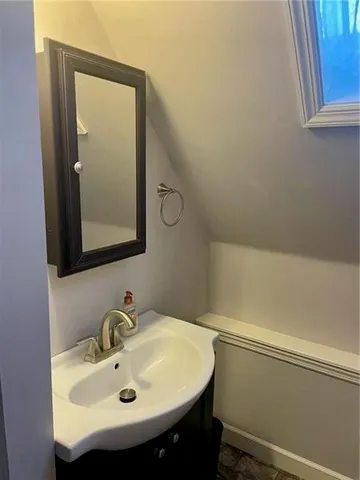 $1,825 | 132 Dilworth Street, Pittsburgh, PA 15211