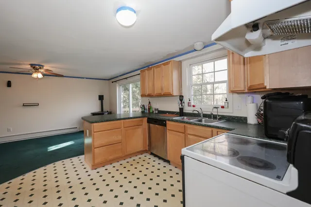 $465,000 | 57 Lyndsey Lane, Weare, NH 03281