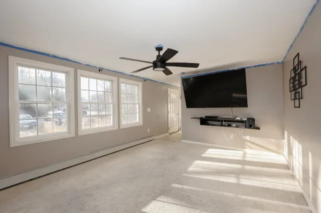 $465,000 | 57 Lyndsey Lane, Weare, NH 03281