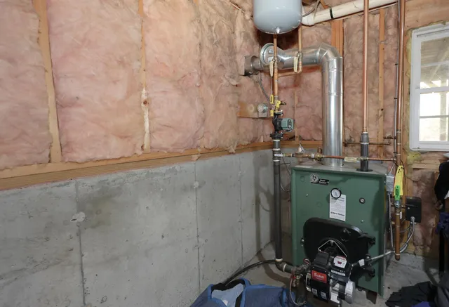 $465,000 | 57 Lyndsey Lane, Weare, NH 03281