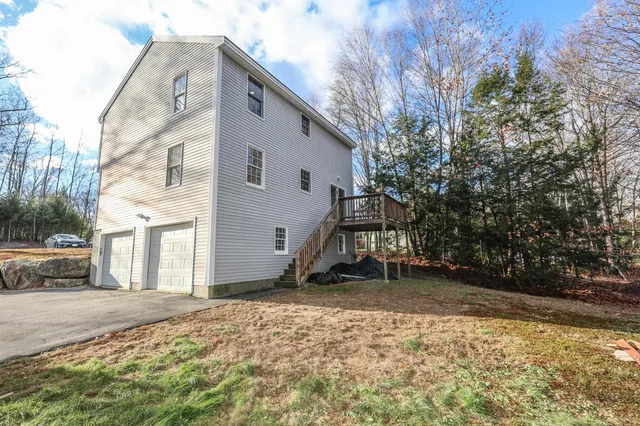 $465,000 | 57 Lyndsey Lane, Weare, NH 03281