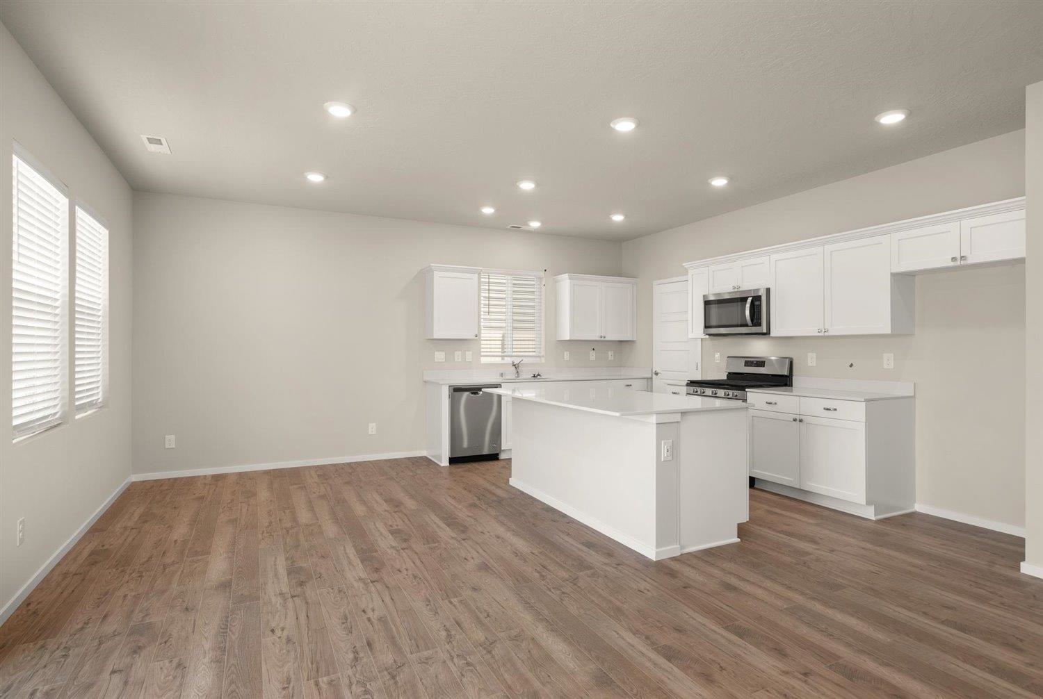 3745 South Clinton Road Spokane Valley, WA 99206 - Photo 13 of 36 Gallery Image 13
