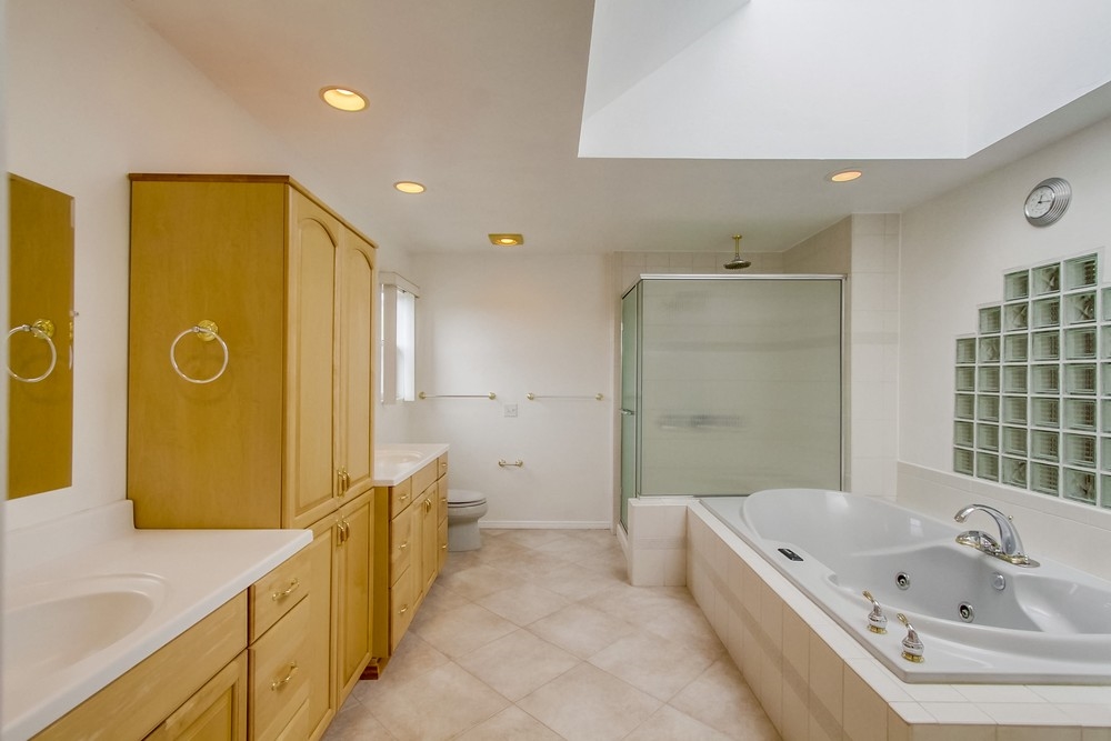 14540 Twin Peaks Road Poway, CA 92064 - Photo 14 of 25 Gallery Image 14