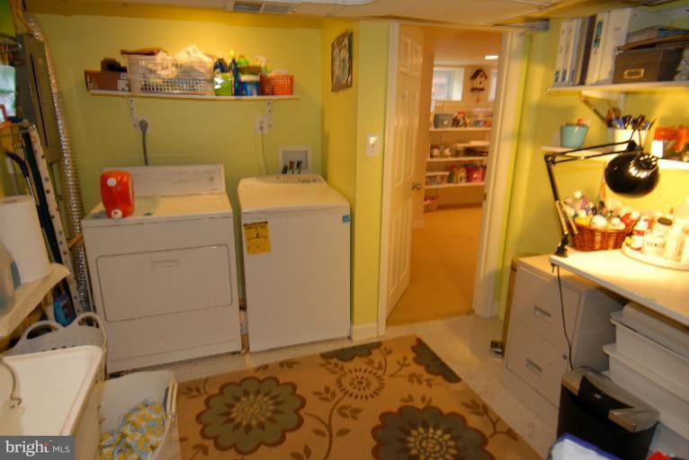 5604 5th Road South Arlington, VA 22204 - Photo 9 of 29 Interior (General)