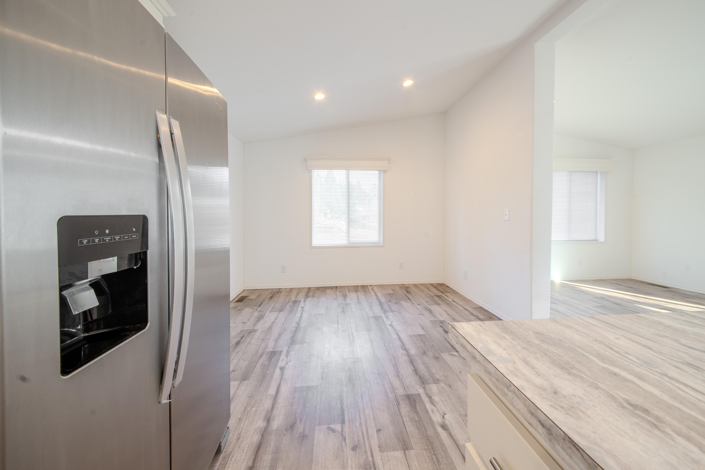61000 Brosterhous Road, Unit 29 Bend, OR 97702 - Photo 28 of 34 Dining Area