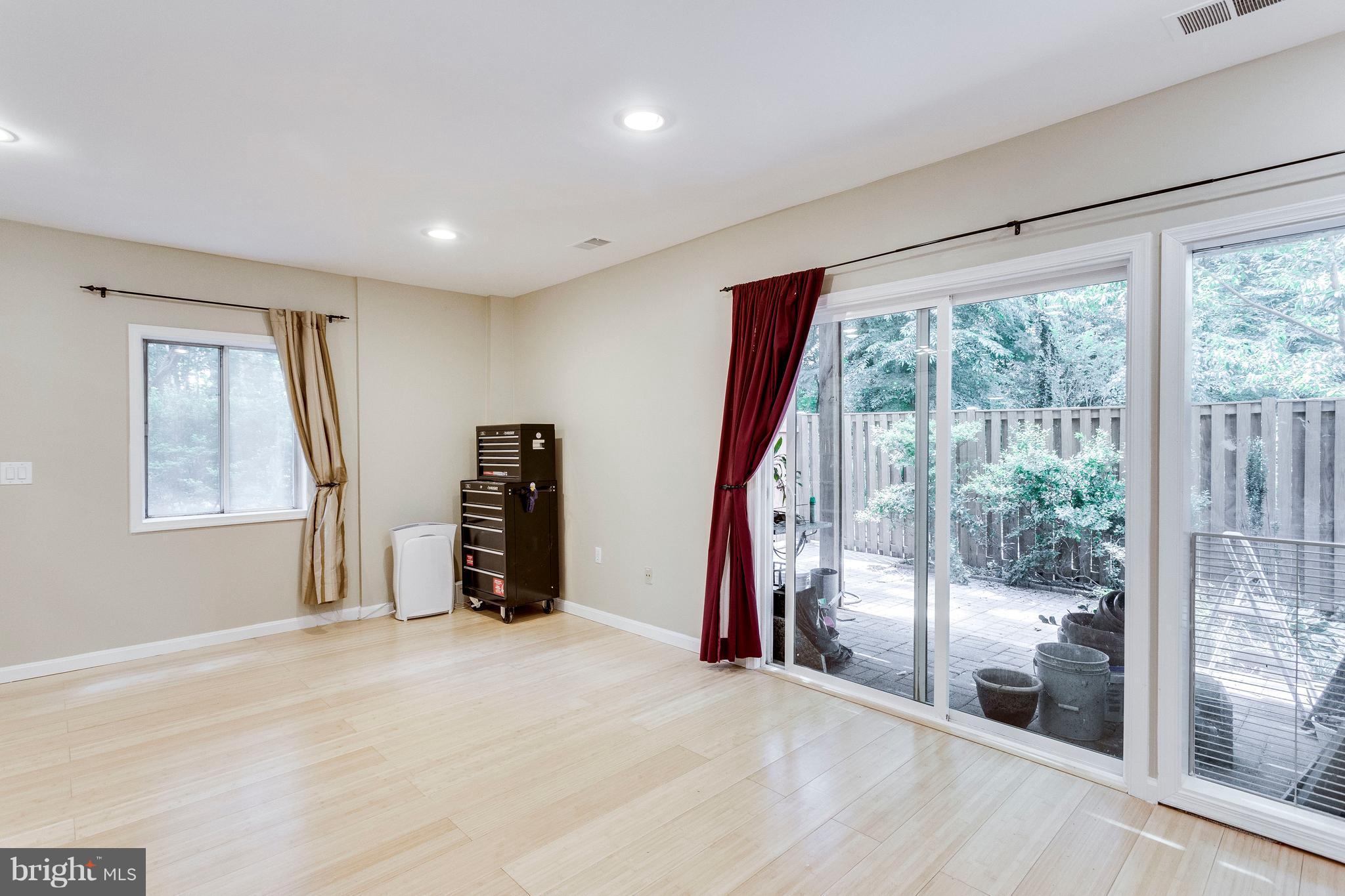 2050 Chadds Ford Drive Reston, VA 20191 - Photo 22 of 30 Large walkout basement