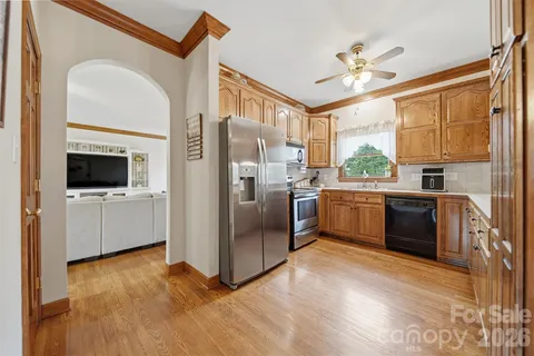 $699,900 | 3330 Shamrock Heights, Hudson, NC 28638