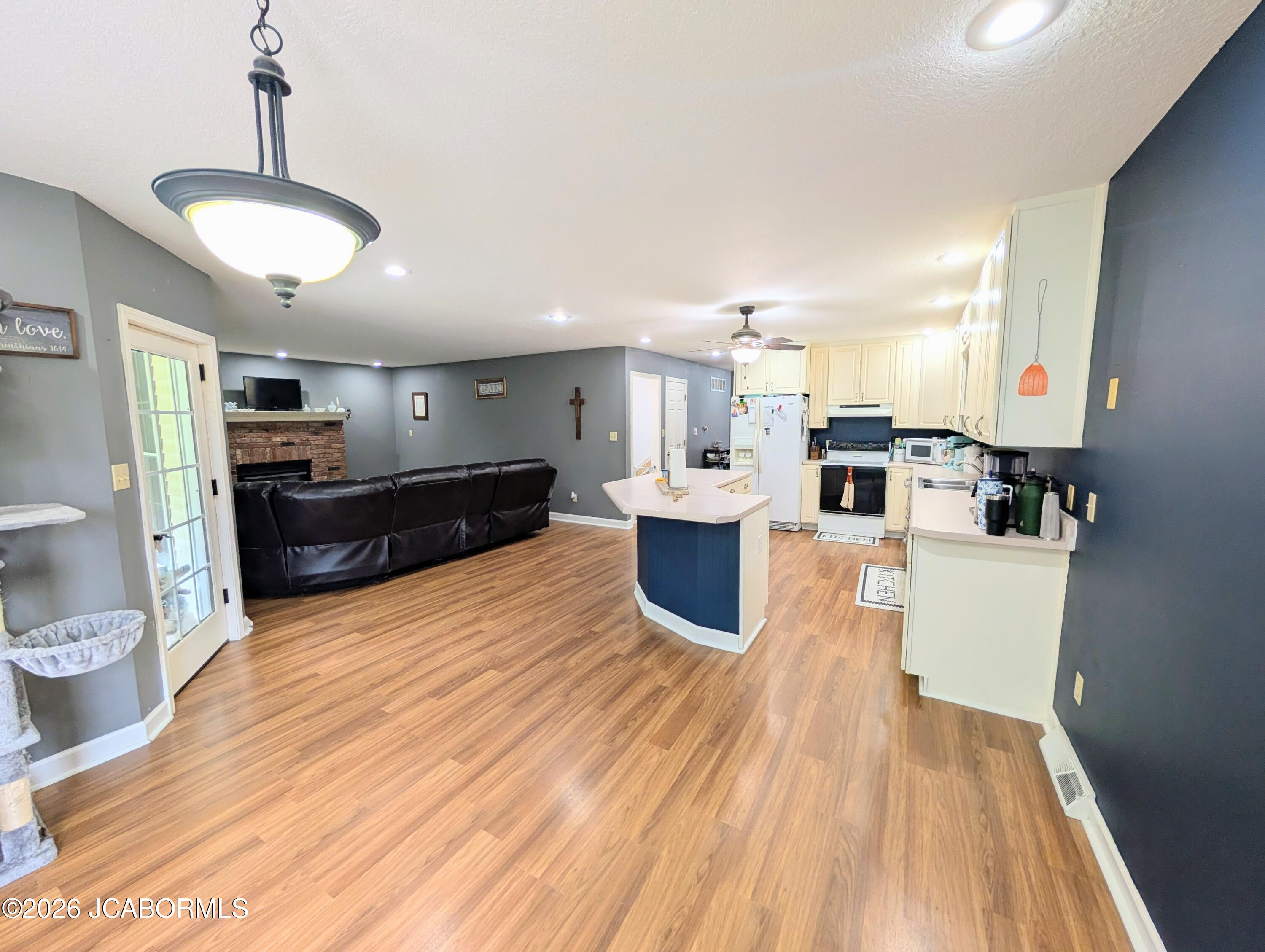 167 East Center Street Holts Summit, MO 65043 - Photo 14 of 54