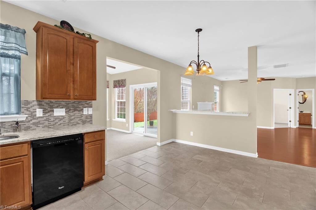 3128 Rock Pond Circle High Point, NC 27265 - Photo 18 of 38