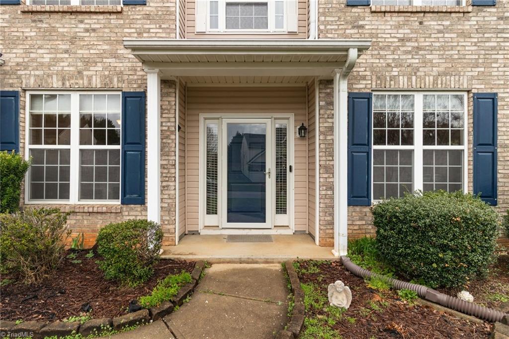 3128 Rock Pond Circle High Point, NC 27265 - Photo 3 of 38