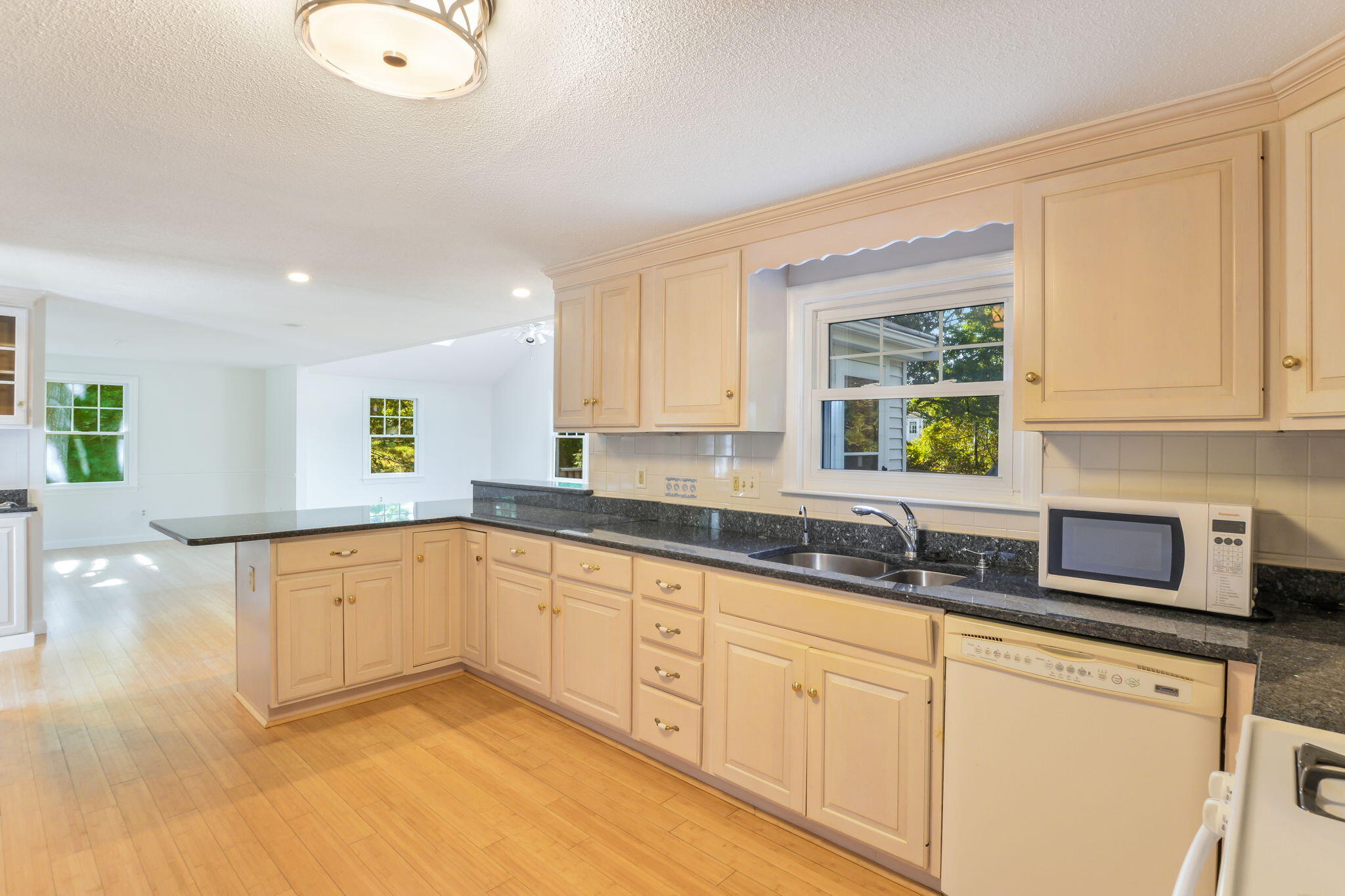 12 Highcrest Road North Falmouth, MA 02556 - Photo 10 of 45 12 Highcrest Rd