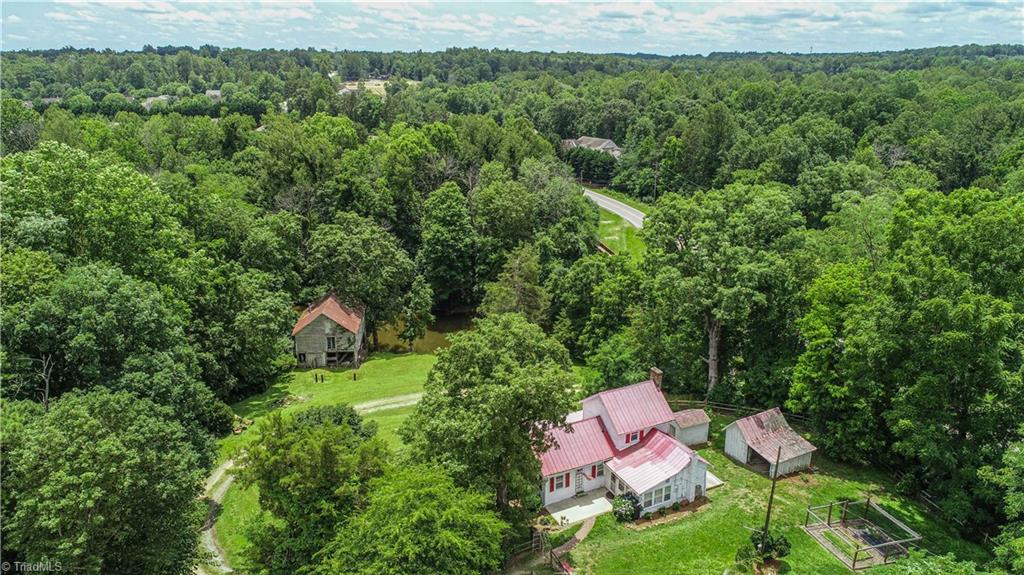 3514 Dillon Road Jamestown, NC 27282 - Photo 7 of 26 Gallery Image 7