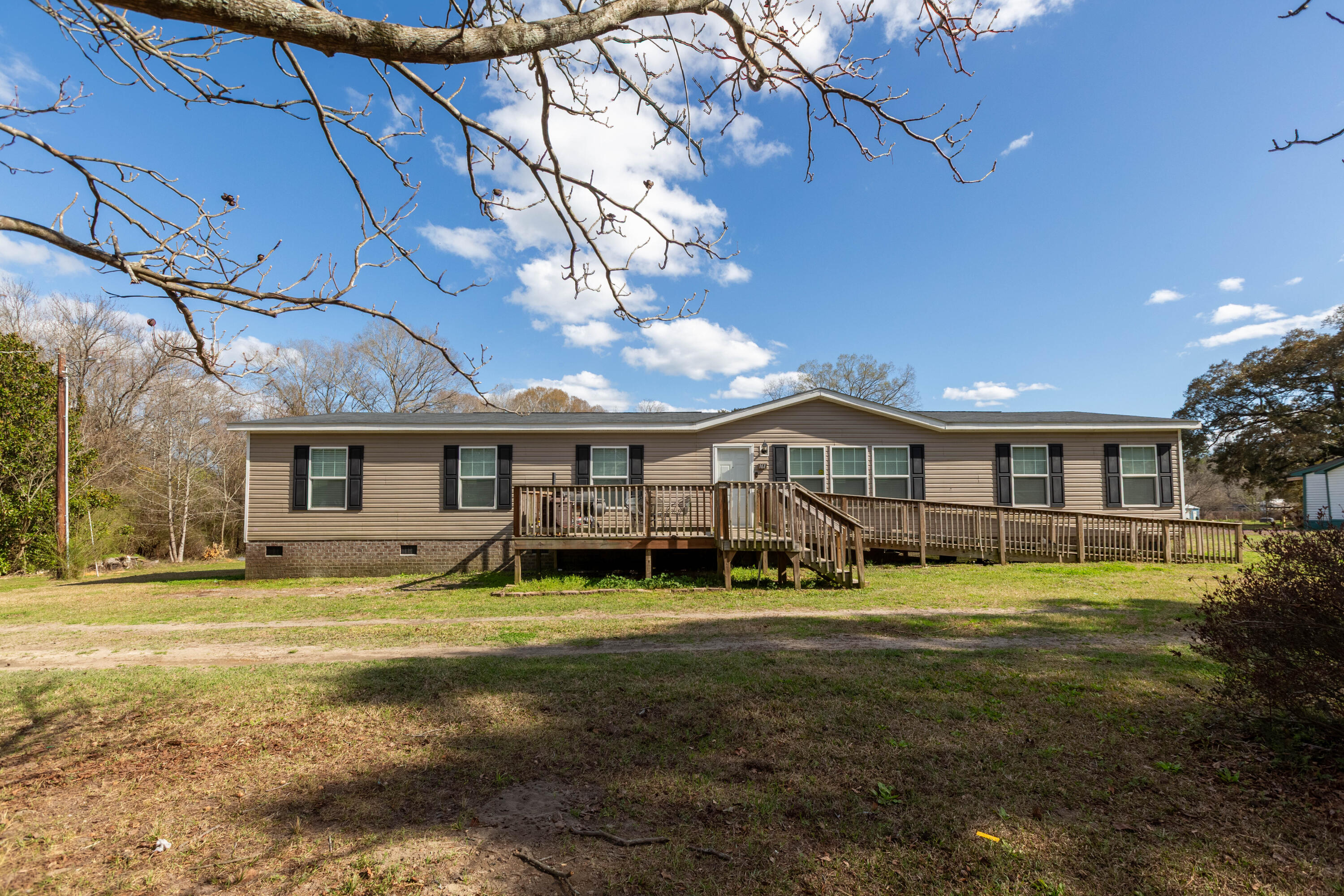 161 Wagon Trail Rd_Brett Martin Photogra