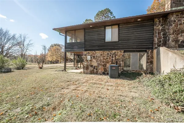 $279,500 | 1008 Barton Road, Doniphan, MO 63935